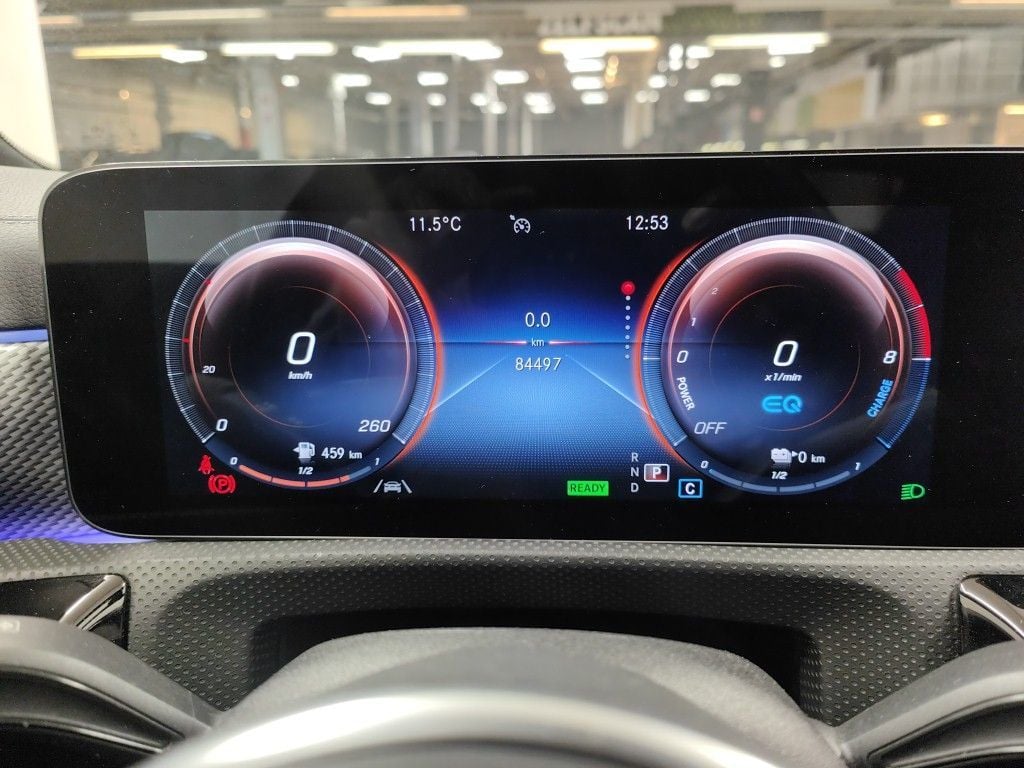 Mercedes-Benz CLA CLA 250 e Business Solution 4d photo