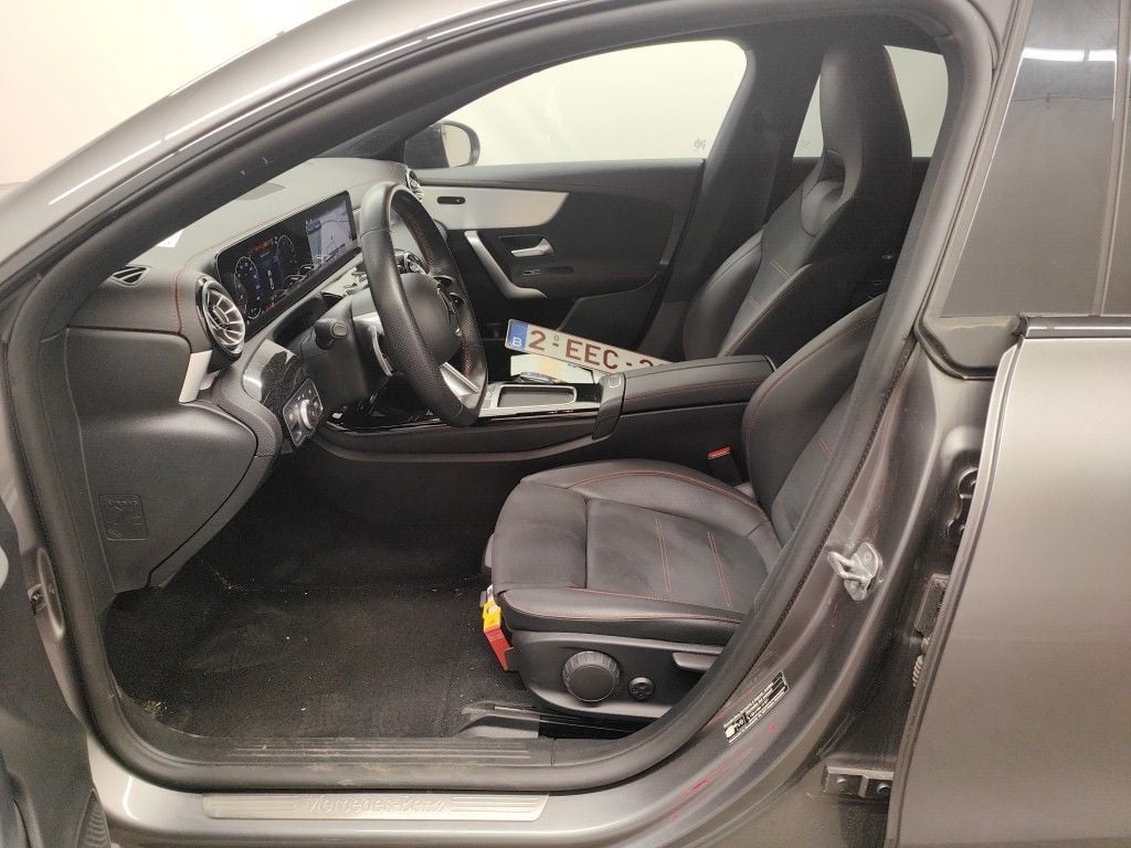 Mercedes-Benz CLA CLA 250 e AMG Line 4d photo
