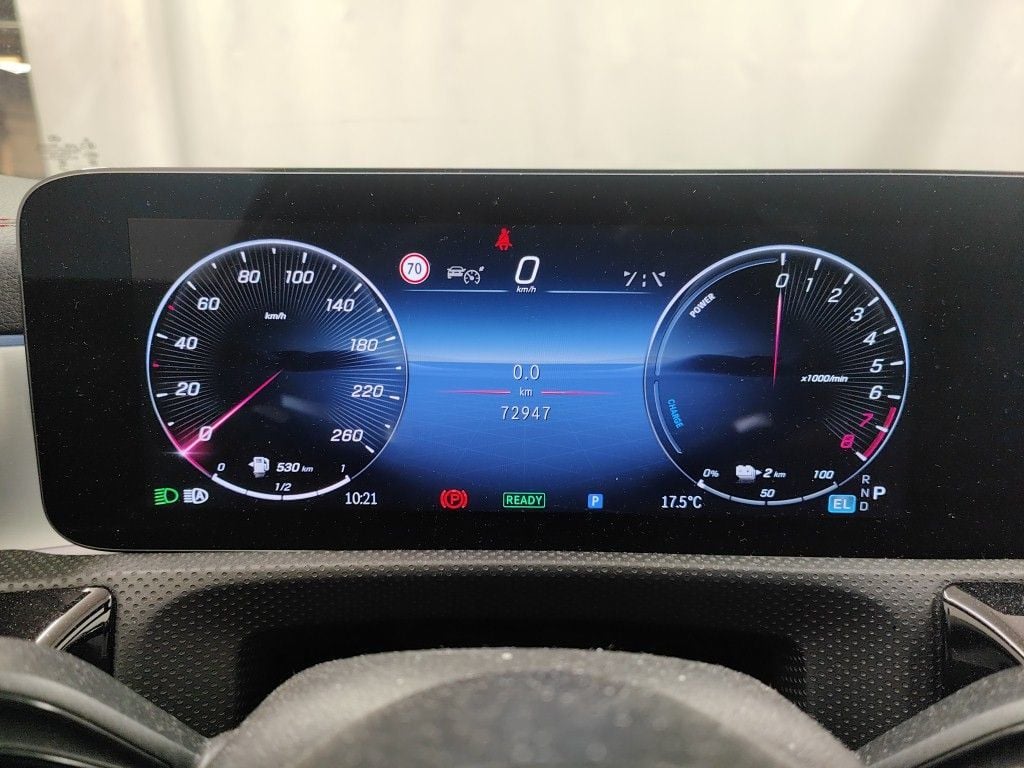 Mercedes-Benz CLA CLA 250 e AMG Line 4d photo