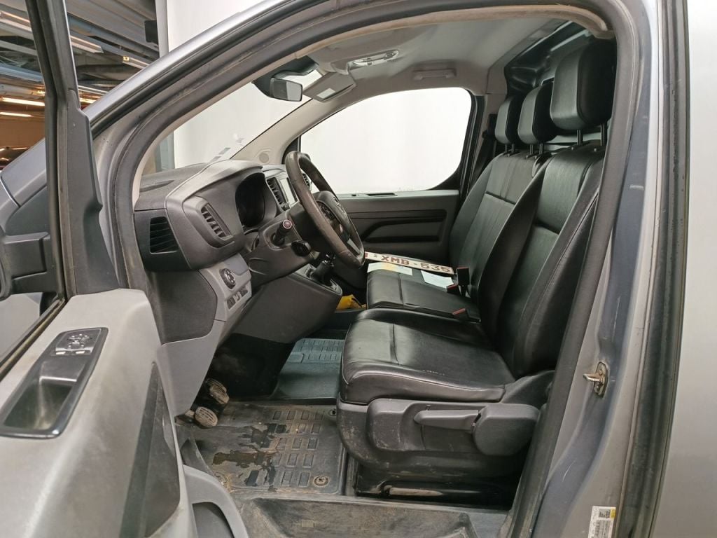 Opel Vivaro 2.0 Turbo 90kW Edition L3H1 31 5d photo