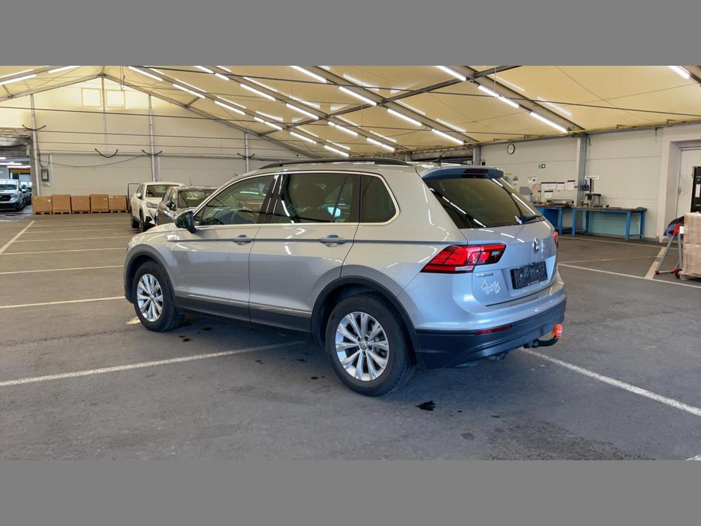 VOLKSWAGEN Tiguan Dsl Tiguan 2.0 TDi SCR Comfortline DSG (EU6.2) photo