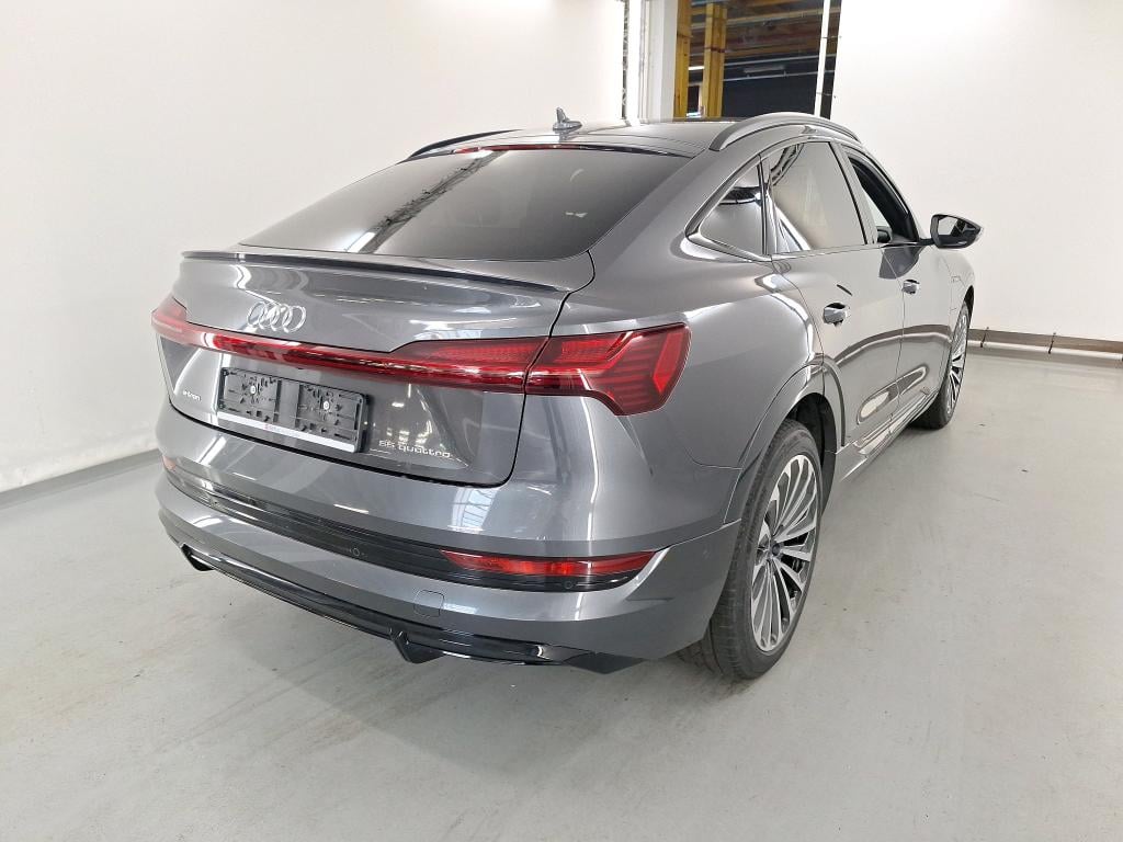 AUDI E-TRON SPORTBACK BEV 95KWH 55 QUATTRO S-LINE photo