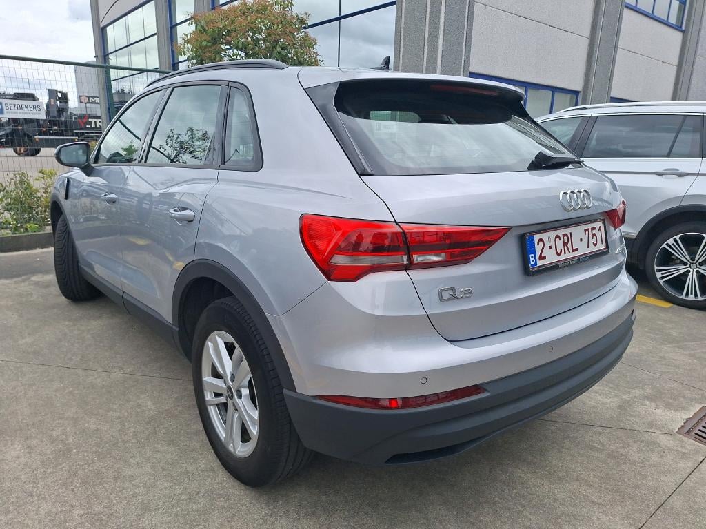 AUDI Q3 1.4 45 TFSI E S TRONIC photo