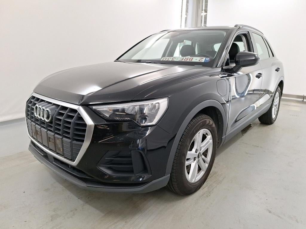 AUDI Q3 1.4 45 TFSI E S TRONIC