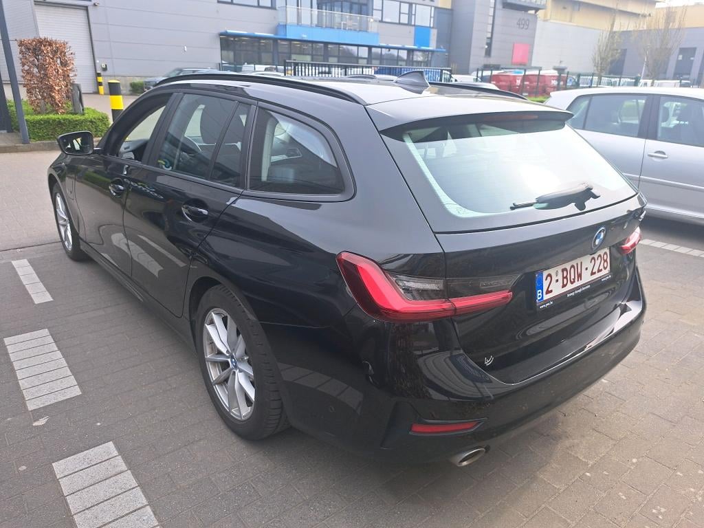 BMW 3 SERIES TOURING 2.0 330E (215KW) TOURING photo