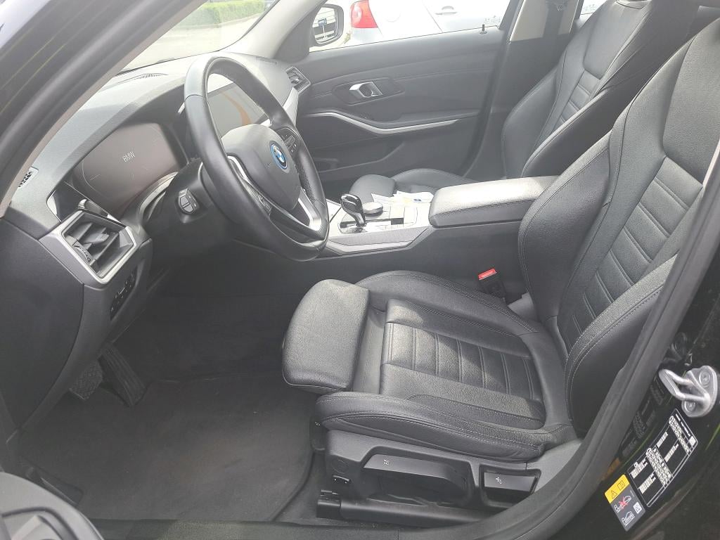 BMW 3 SERIES TOURING 2.0 330E (215KW) TOURING photo