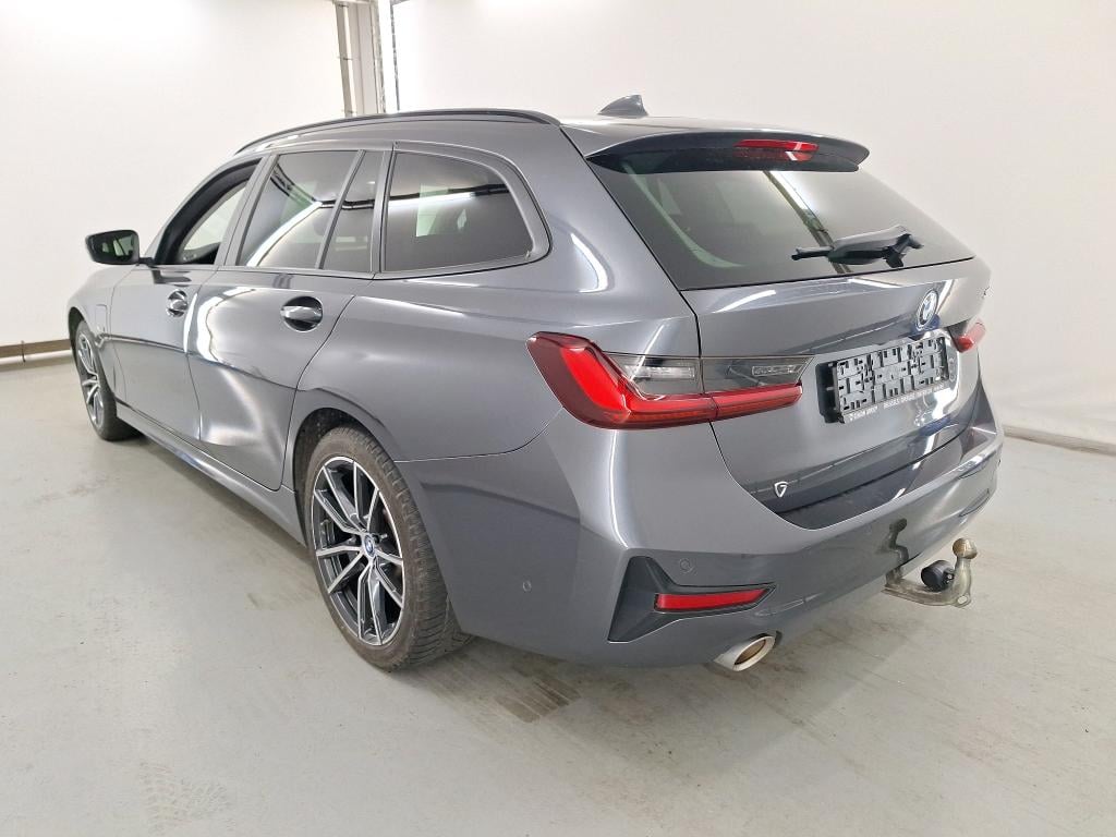BMW 3 TOURING - 2019 330eAS PHEV photo