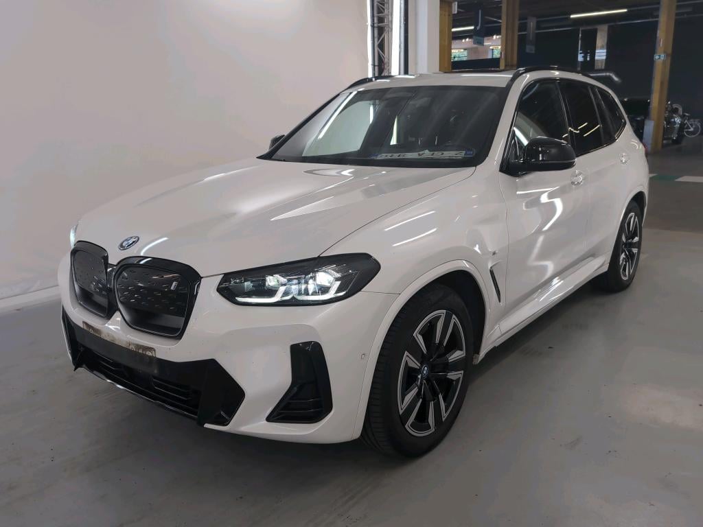 BMW IX3 80KWH AUTO