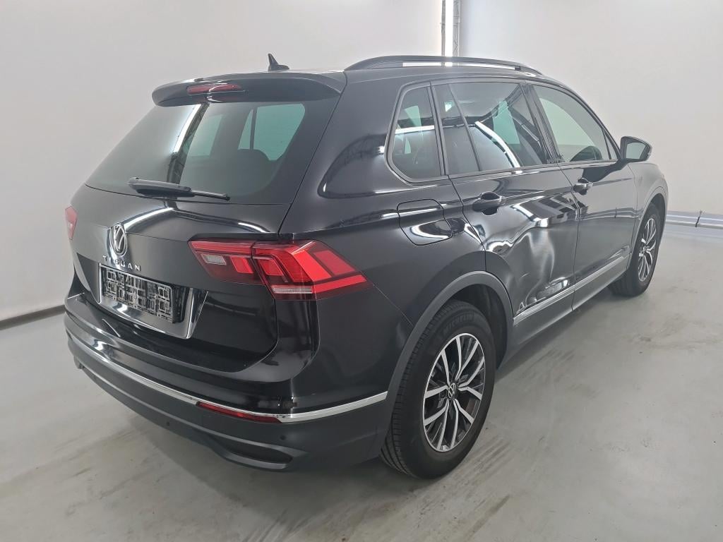 VOLKSWAGEN TIGUAN 1.5 TSI 110KW LIFE photo