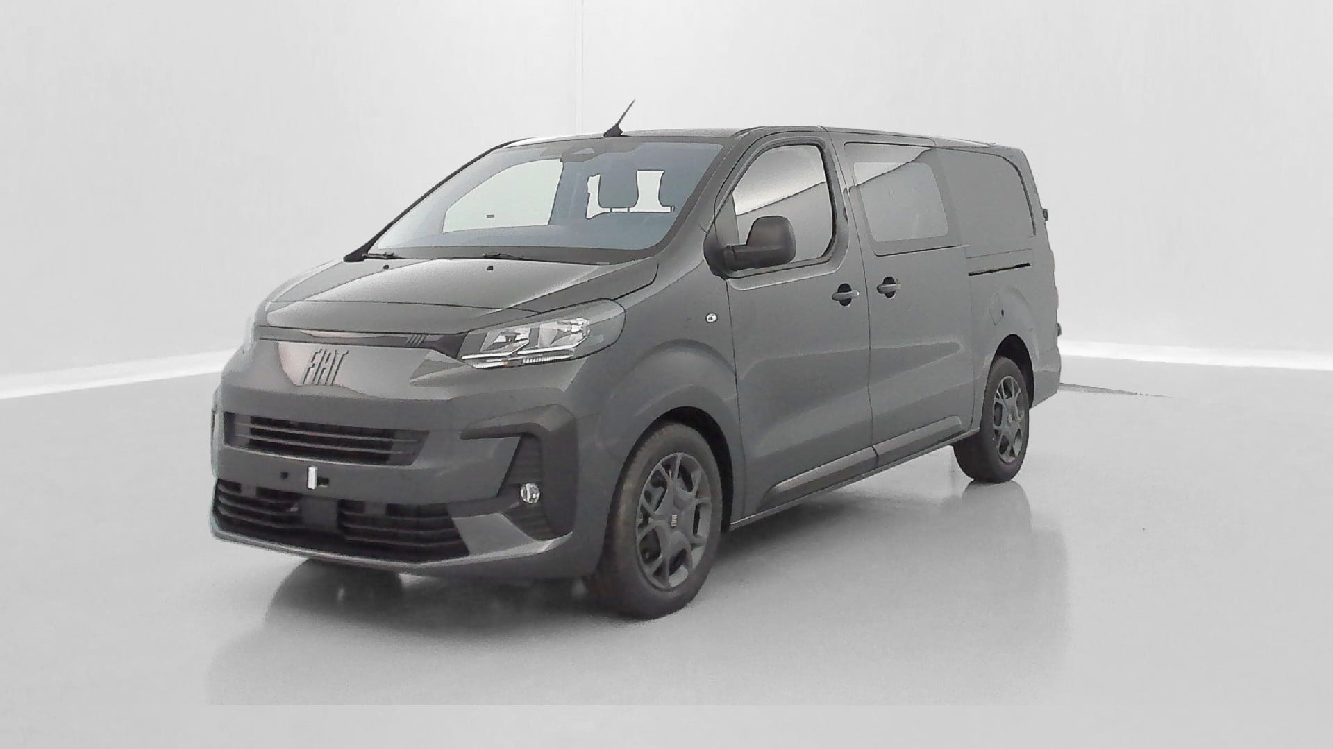 Fiat Scudo Pack Premium Connect (XL) 2.0 BlueHDi 180 photo