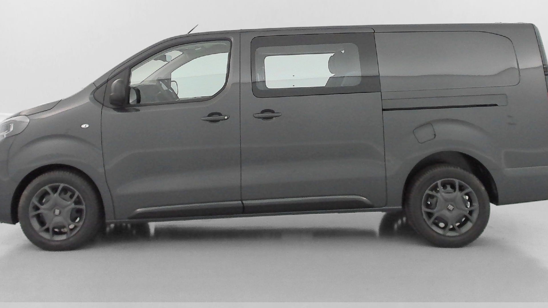 Fiat Scudo Pack Premium Connect (XL) 2.0 BlueHDi 180 photo