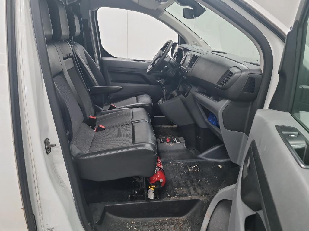 OPEL - OPE VIVARO Turbo 120PK L2H1 Edition &amp; Towing Hook photo