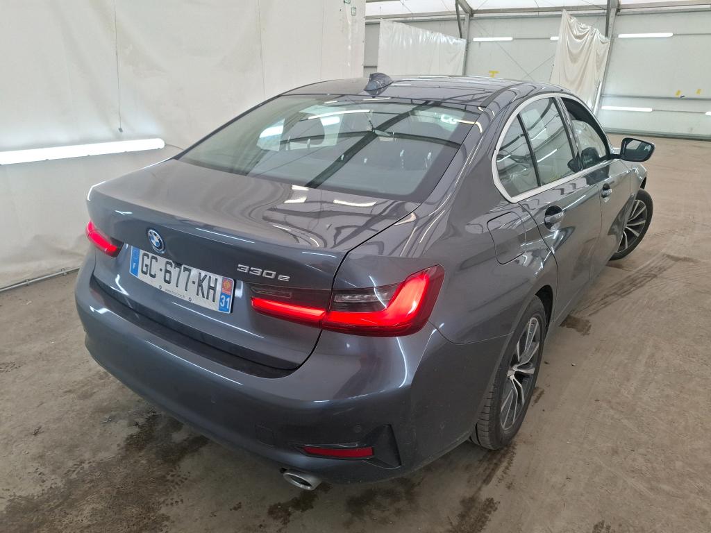 BMW Série 3 Berline / 2018 / 4P / Berline 330e 292ch Business Design BVA8 Hybride photo