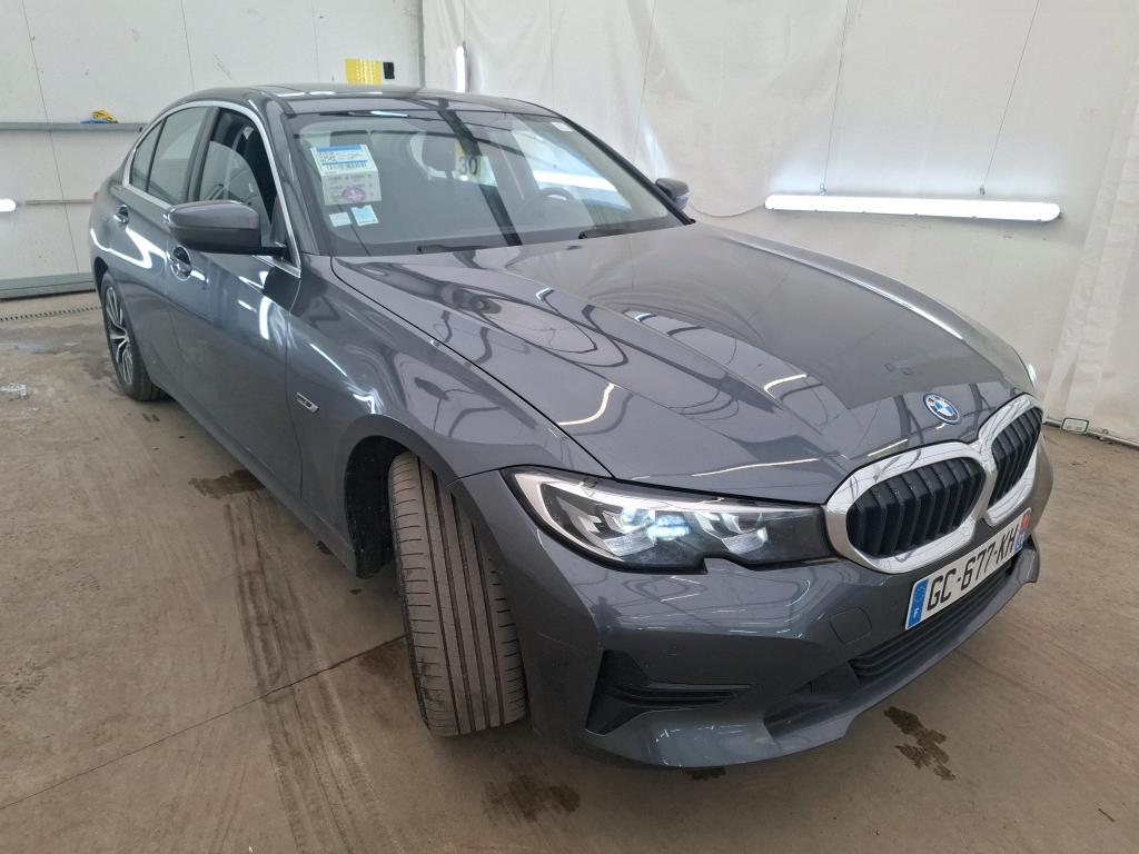 BMW Série 3 Berline / 2018 / 4P / Berline 330e 292ch Business Design BVA8 Hybride photo