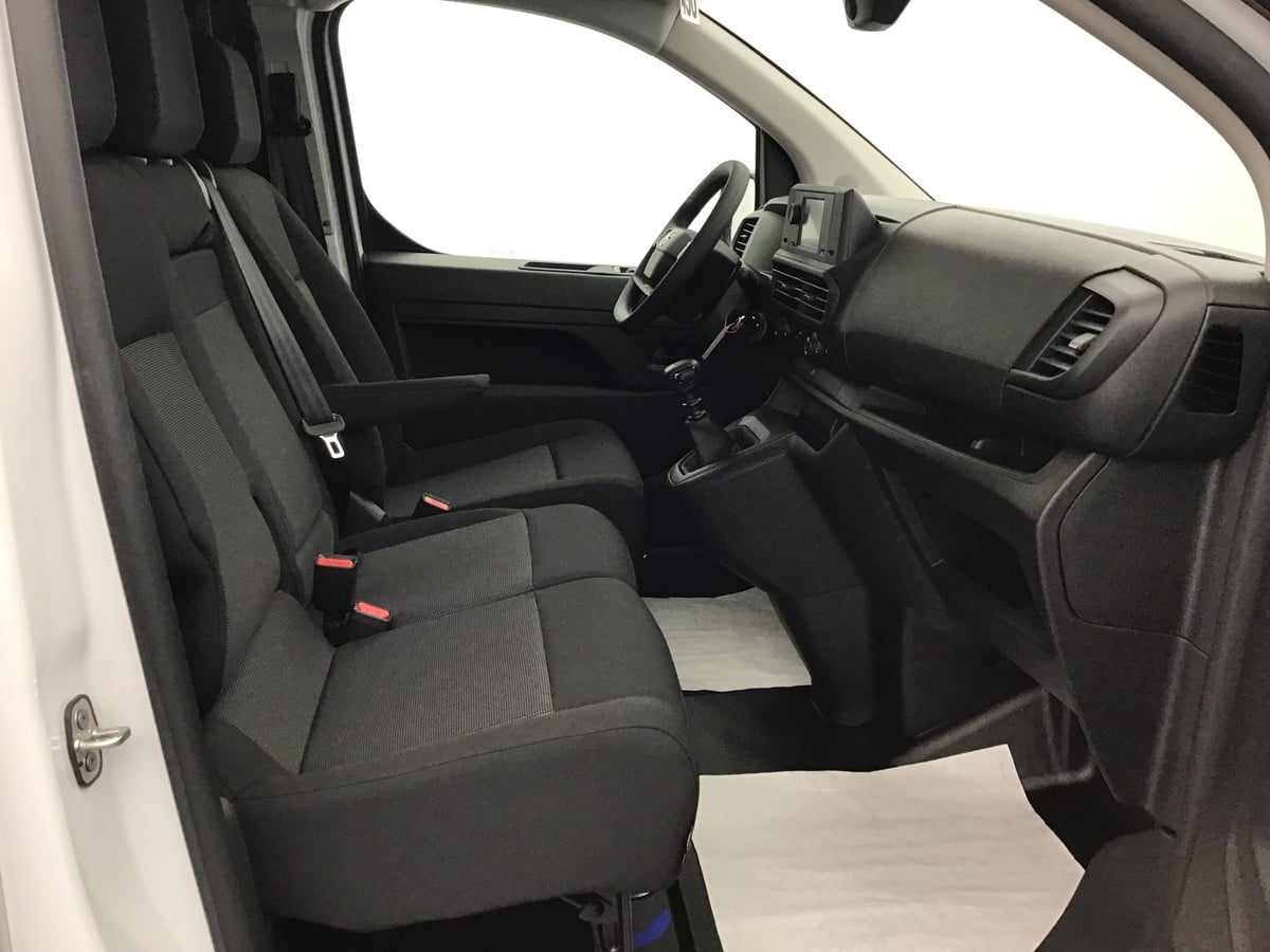 Opel Vivaro VAN 2.0 DIESEL 147hp photo