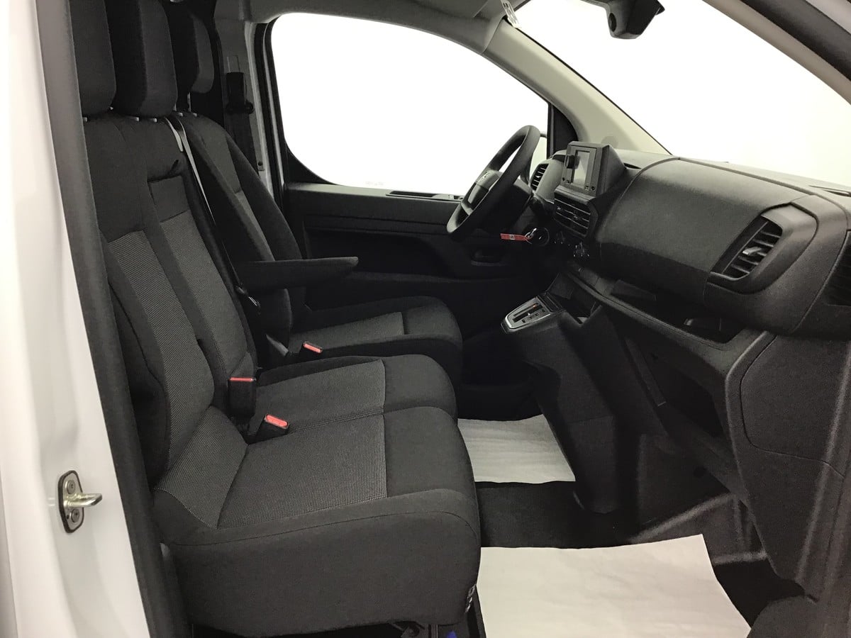 Opel Vivaro VAN 2.0 DIESEL 147hp photo