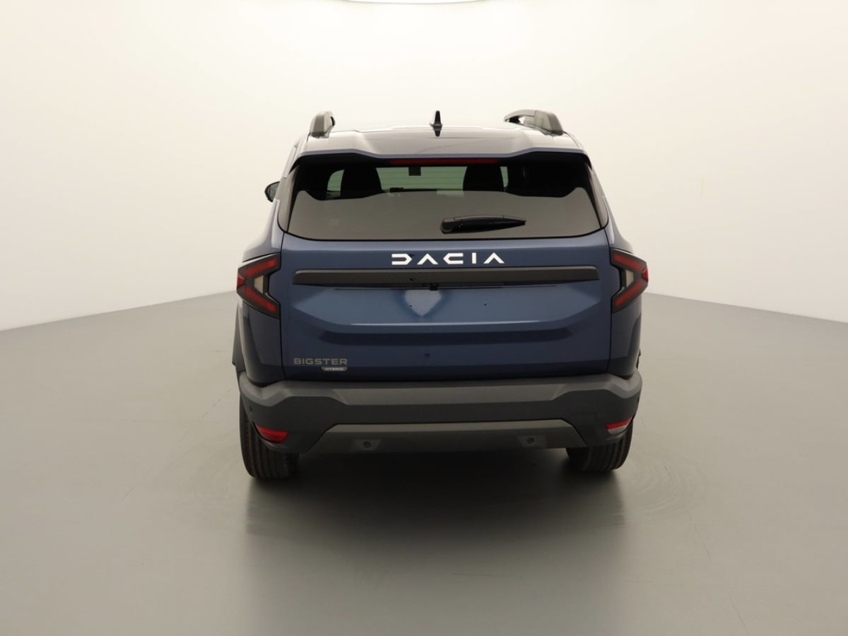 Dacia Bigster Journey 1.8 Hybrid Electric/Gasoline 158hp photo