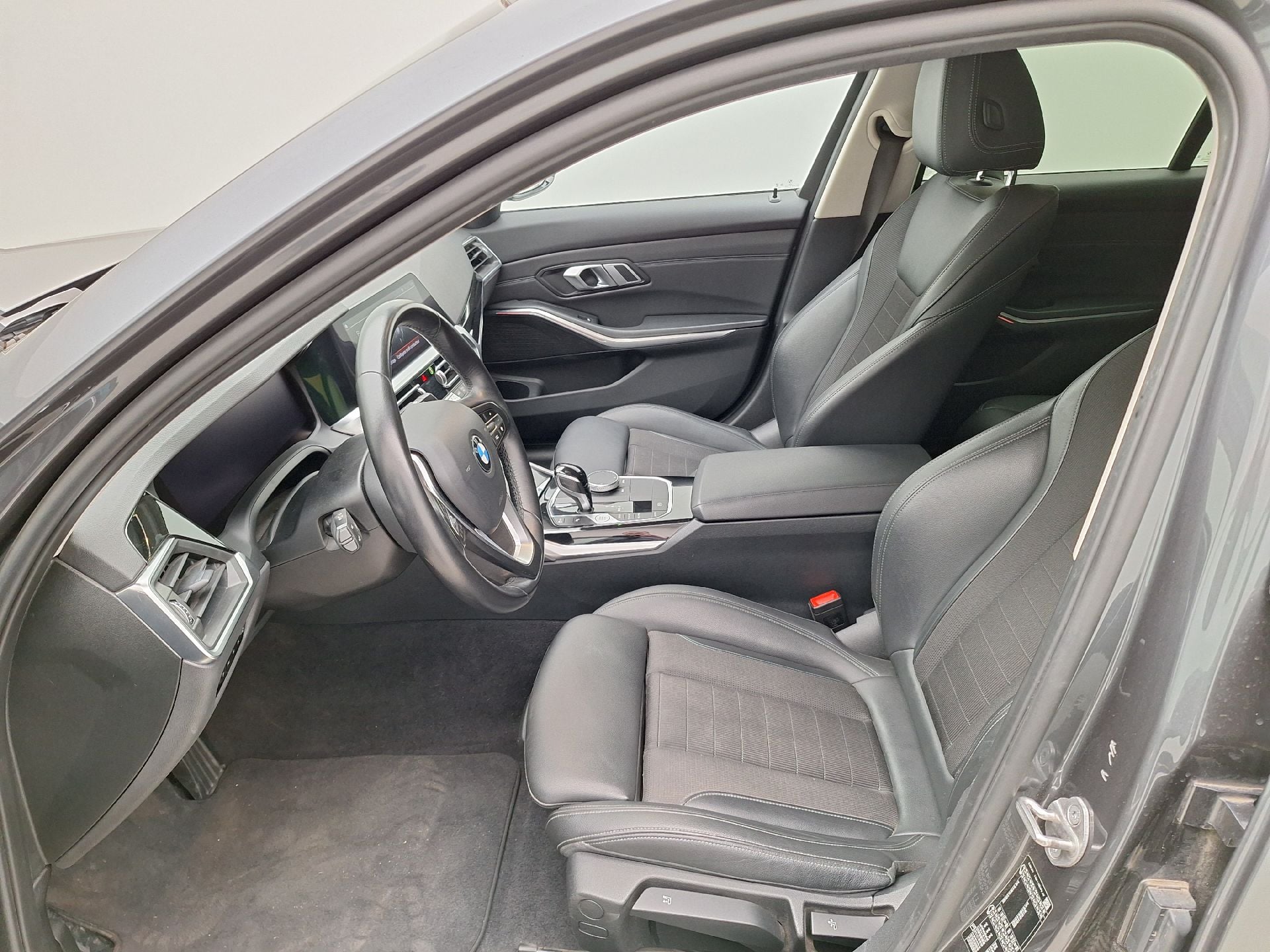 BMW, 3-serie Touring '18, BMW 3 Reeks Touring 316dA (90 kW) 5d photo