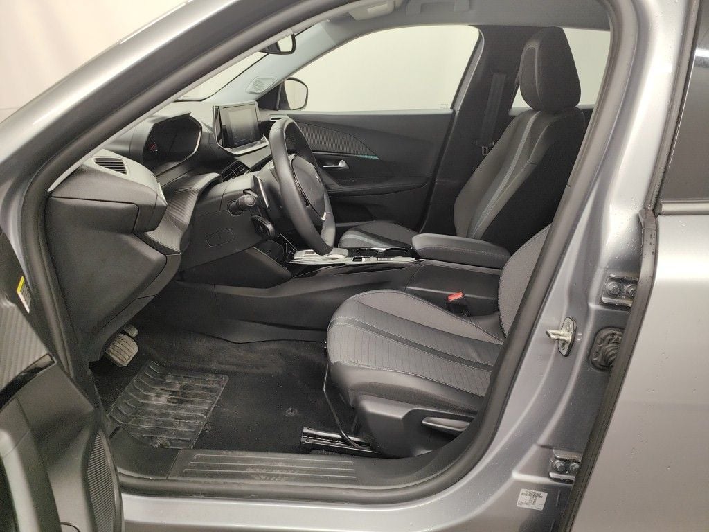 PEUGEOT 2008 - 2020 1.2 PureTech 130 Allure S&S (EU6.3) 5d photo