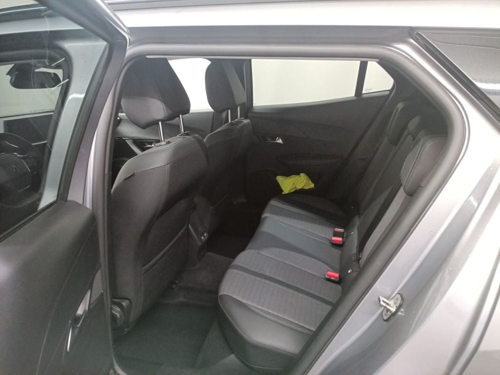 PEUGEOT 2008 - 2020 1.2 PureTech 130 Allure S&S (EU6.3) 5d photo