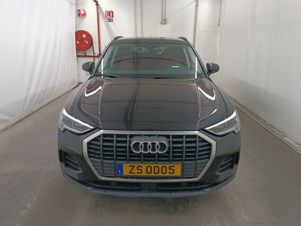 AUDI Q3 DIESEL - 2019 35 TDi 150hp S tronic (EU6AP) 5d photo