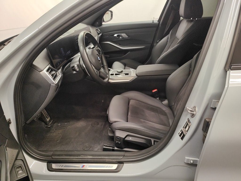 BMW 3 TOURING DIESEL - 318 dA 150hp 5d photo