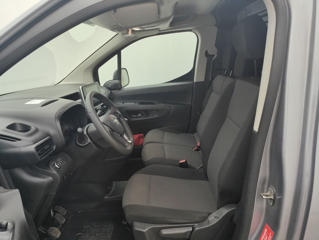 Opel Combo 1.5 Turbo 75kW Light L1H1 4d photo