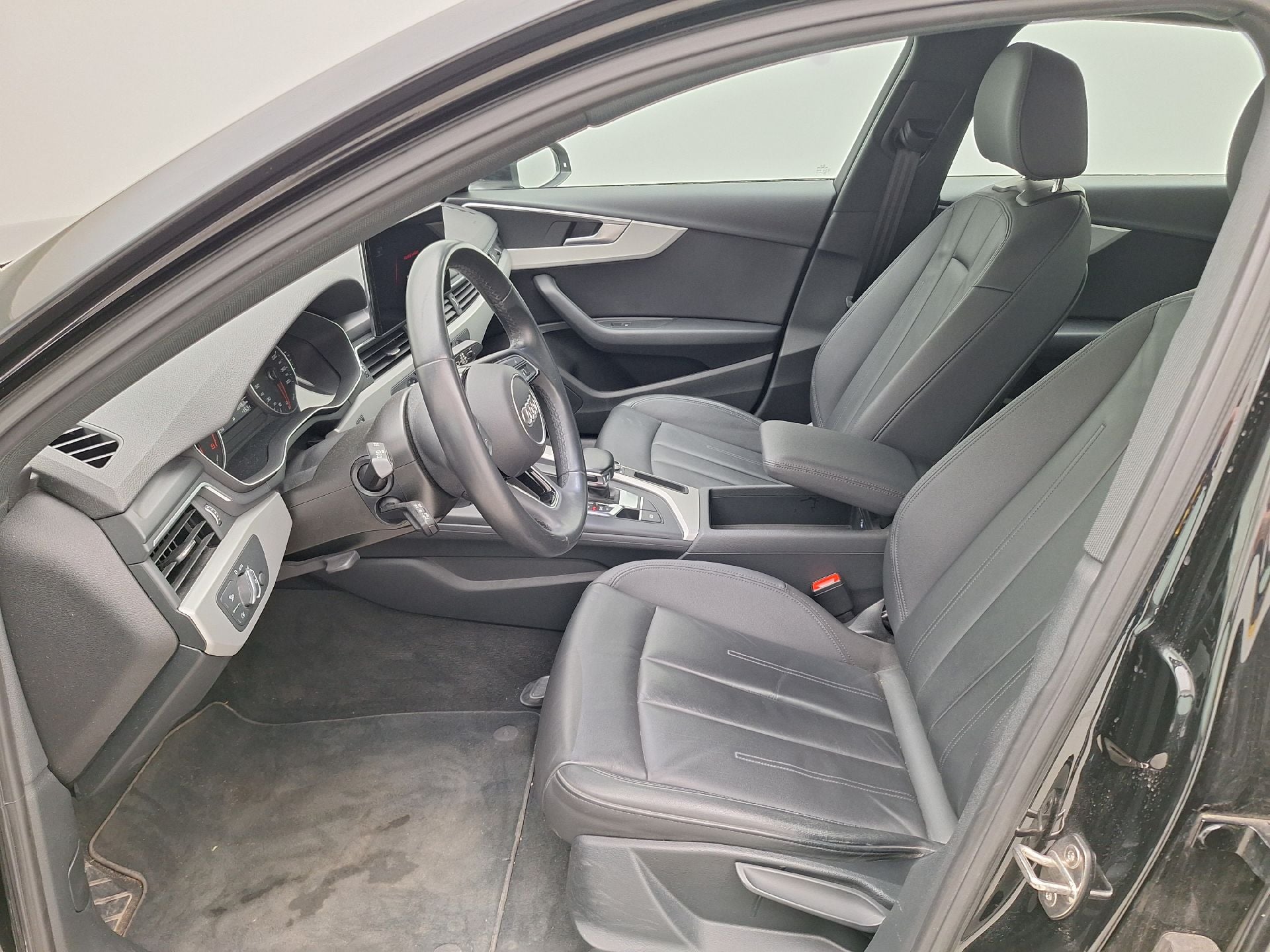 Audi, A4 Berline FL'19, Audi A4 2.0 35 TFSi 110kW S tronic Attraction 4d photo