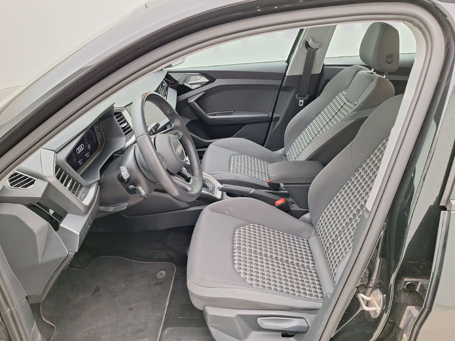 Audi, A1 SB '18, Audi A1 Sportback 1.0 25 TFSI 70kW S tronic Busine photo