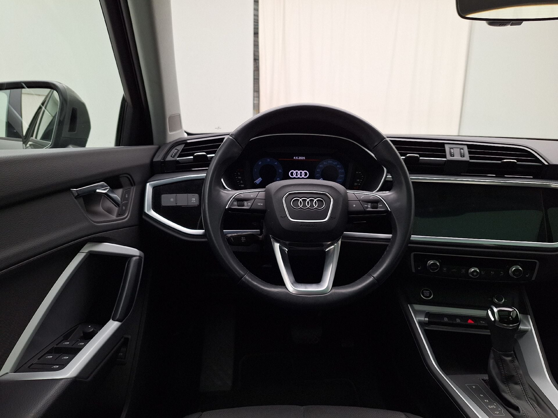 Audi, Q3 '18, Audi Q3 35 TDI S Tronic Business Edition 5d photo