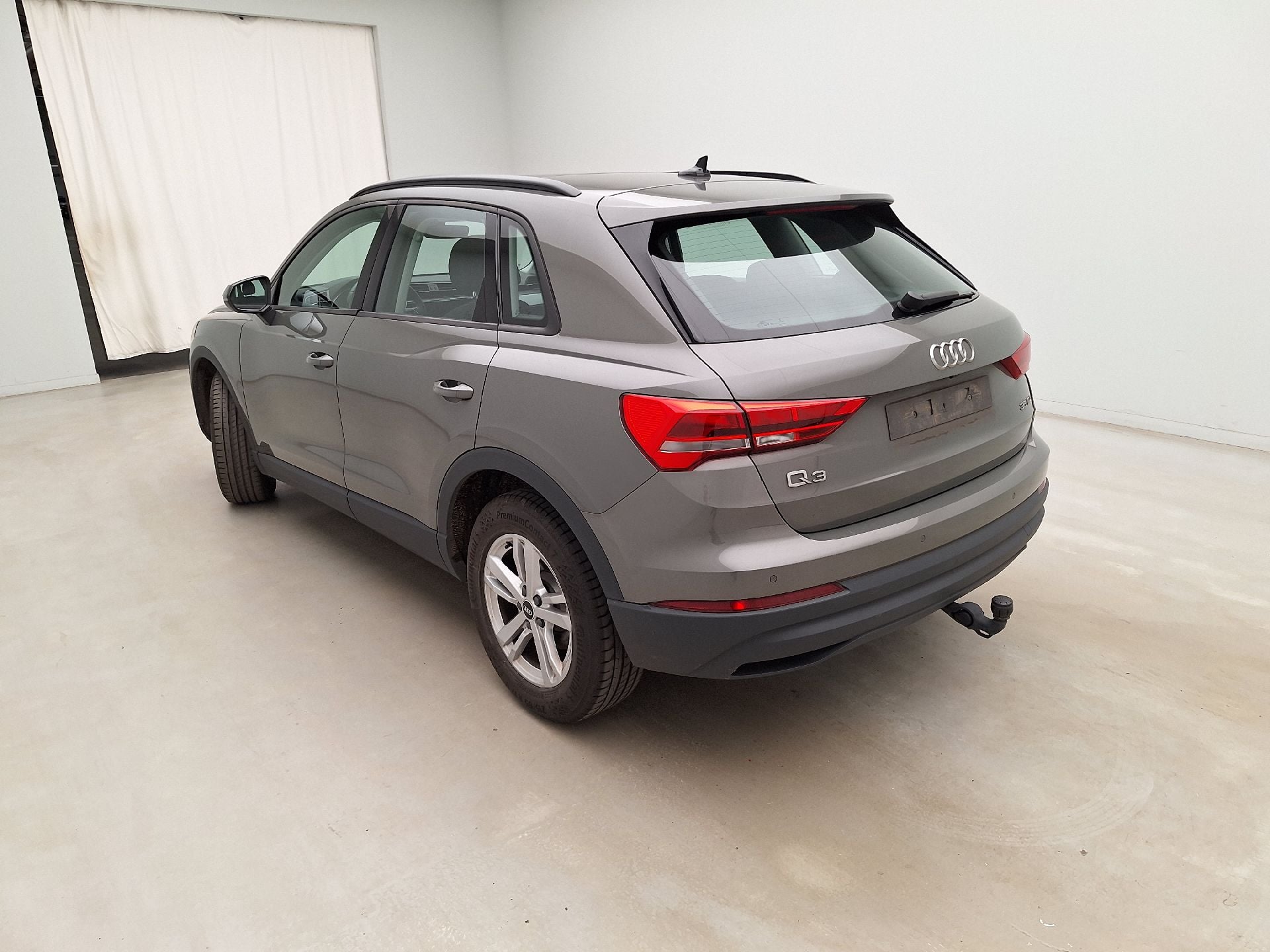 Audi, Q3 '18, Audi Q3 35 TDI S Tronic Business Edition 5d photo