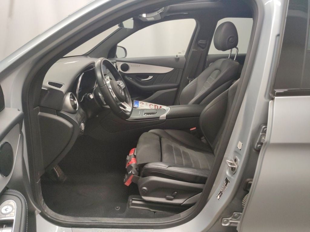 Mercedes-Benz GLC GLC 300 de Business Solution 4MATIC 5d photo