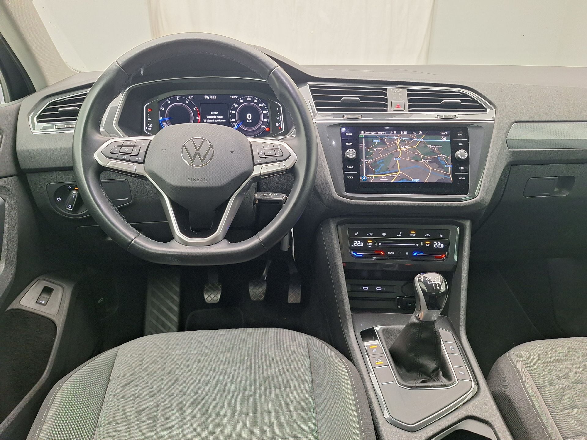 VW, Tiguan FL'20, Volkswagen Tiguan 1.5 TSI 96kW Life Business 5d photo