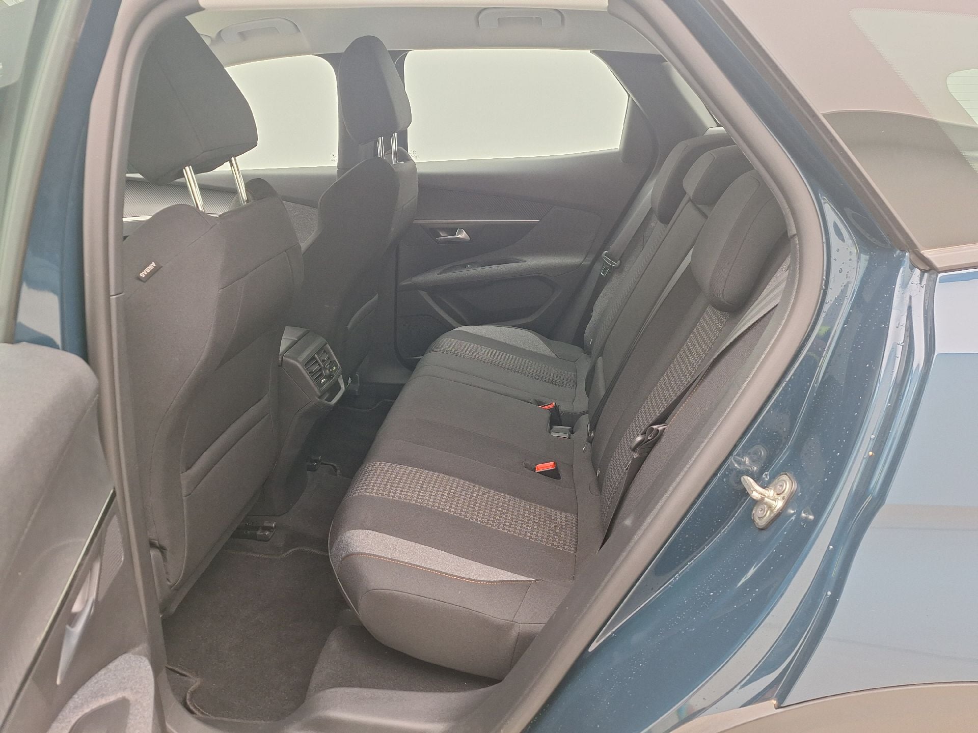 Peugeot, 3008 FL'20, Peugeot 3008 1.5 BlueHDi 96kW S&S EAT8 Active Pack photo