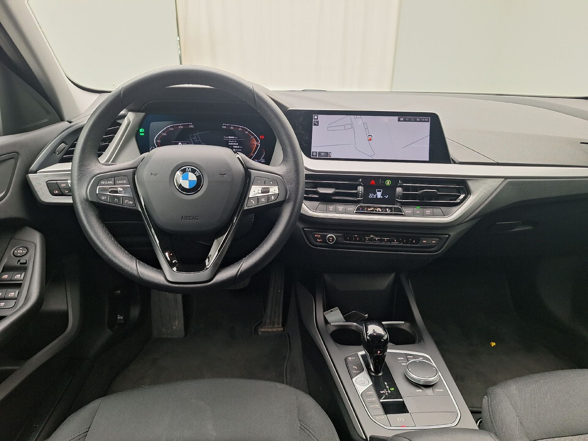 BMW, 1-serie '19, BMW 1 Reeks Hatch 118iA (100 kW) 5d photo