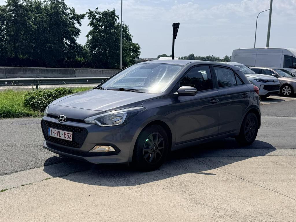 HYUNDAI i20 1.2i Air Special Edition Play