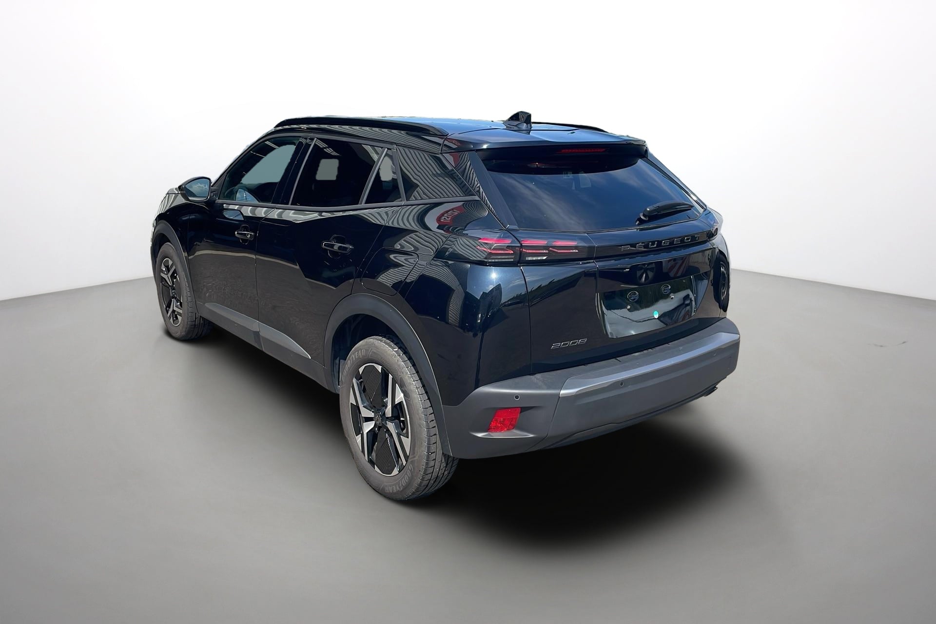 Peugeot 2008 100 S&S BVM6 Allure photo