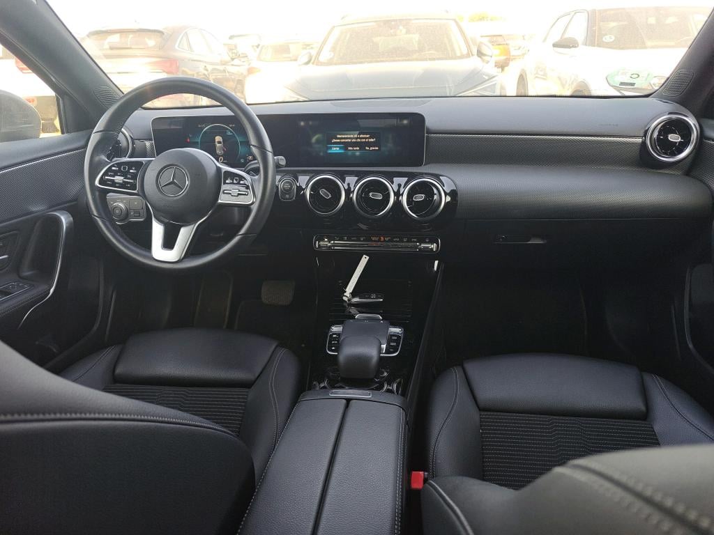 MERCEDES-BENZ Clase A / 2018 / 5P / berlina con portón A 180 d photo