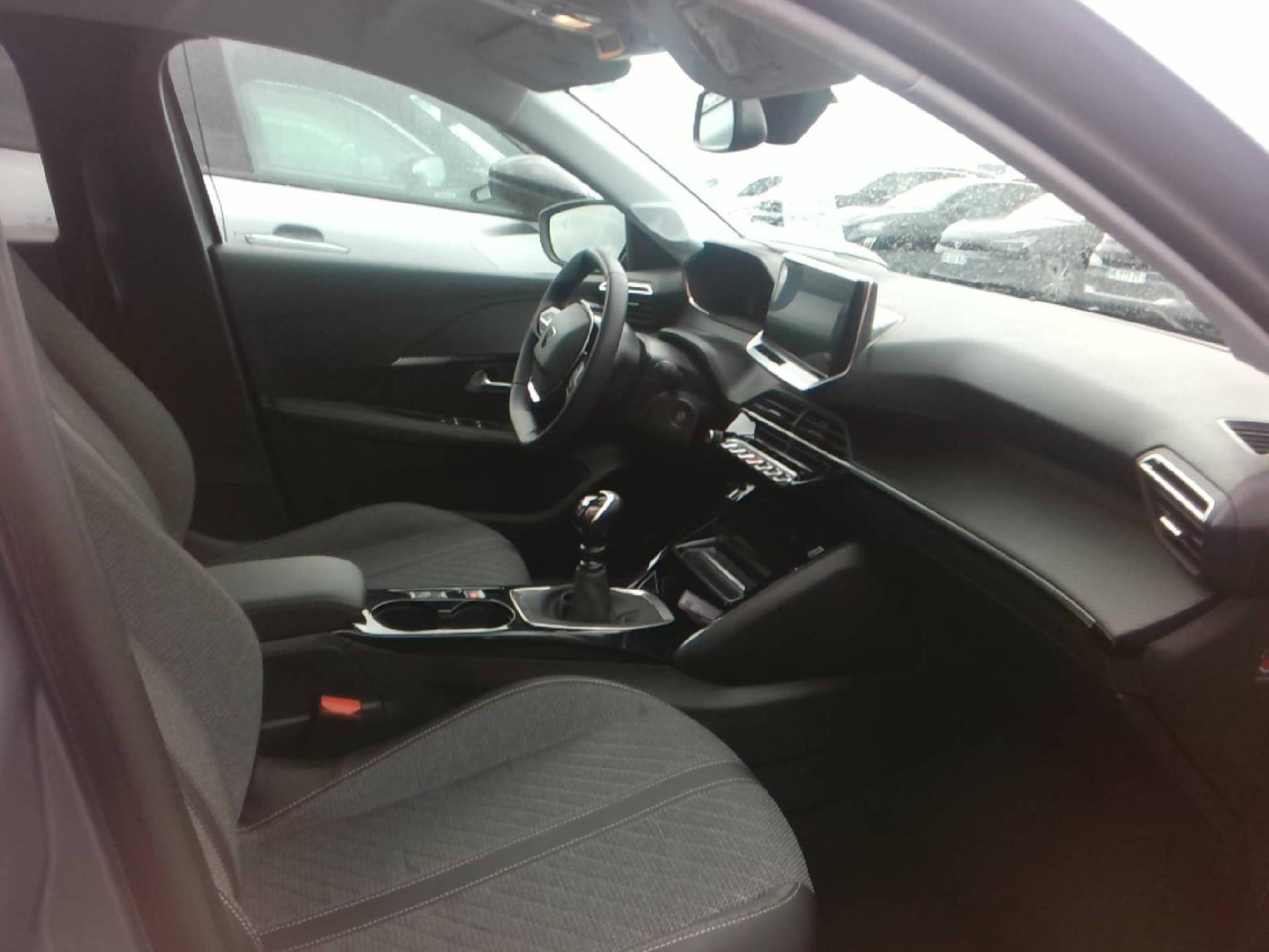 Peugeot 208 Allure 208 100 S&S BVM6 photo