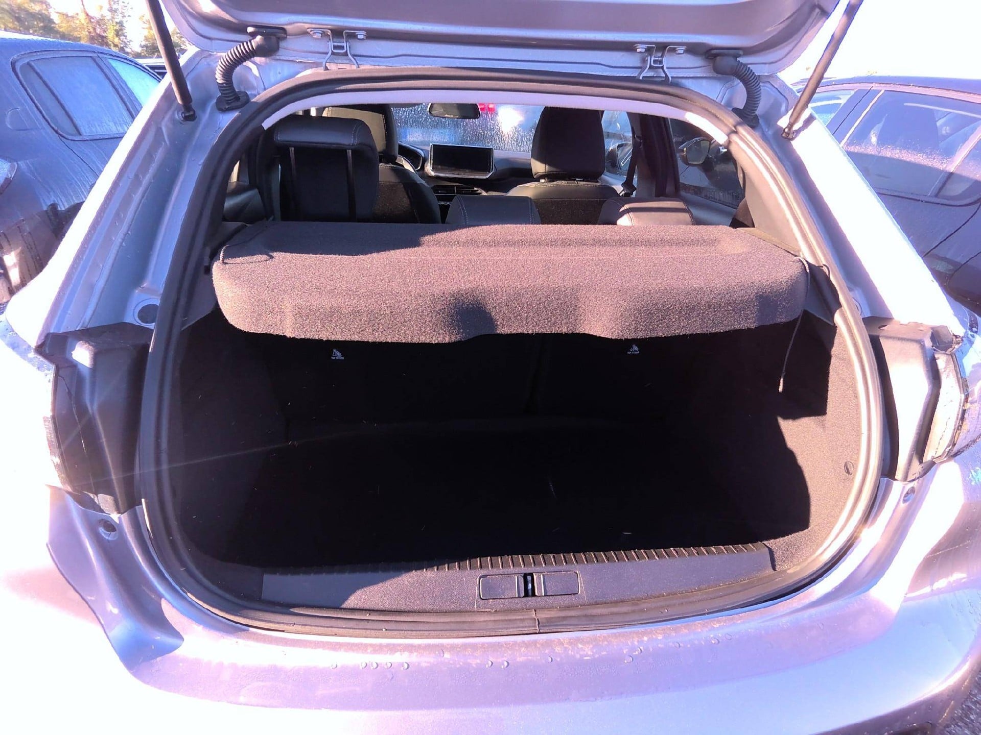 Peugeot 208 Allure 1.2L 100hp S&S (BVM6) photo
