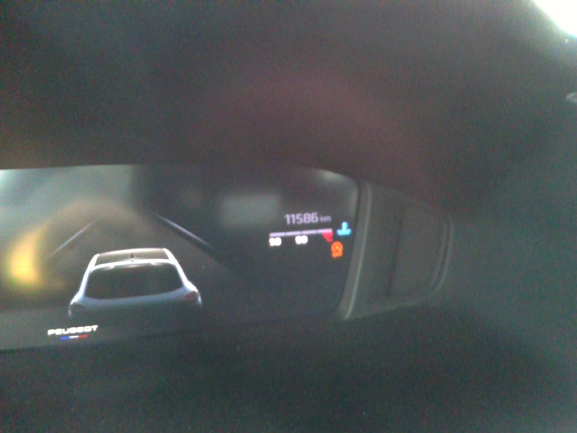 Peugeot 208 Allure 1.2L (1199cc) 100 hp S&S, manual 6-speed photo