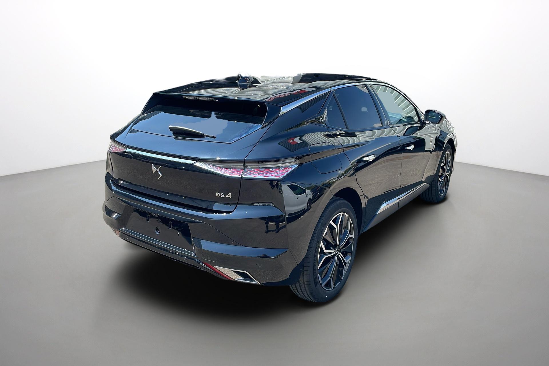 DS DS4 PureTech 130 EAT8 Rivoli photo