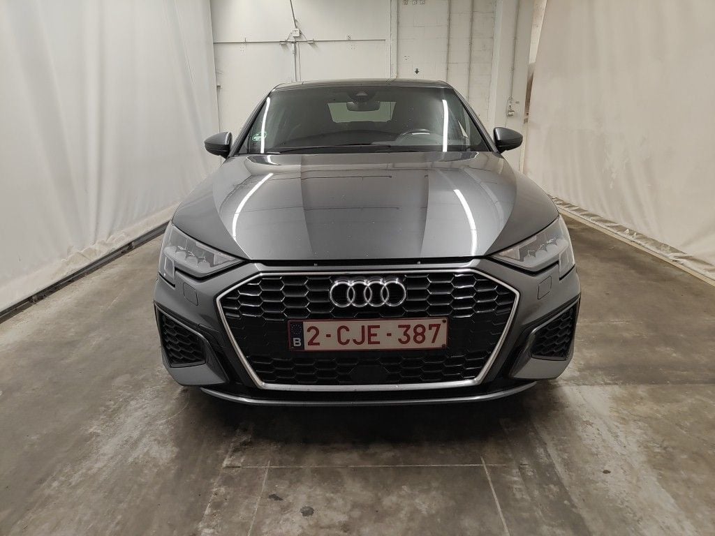 Audi A3 Berline 2.0 TDi 30 85kW S tronic S line 4d photo