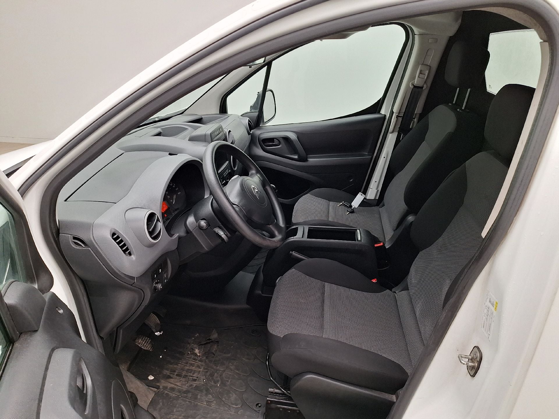 Citroën, _Berlingo FL'15, Citroën Berlingo L1 1.6 BlueHDi 100 MAN Business 4 photo