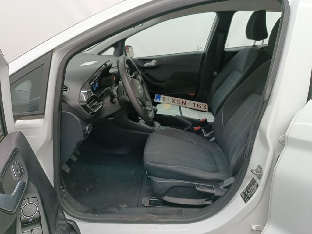 Ford Fiesta 1.5 TDCi 63kW Connected 5d photo