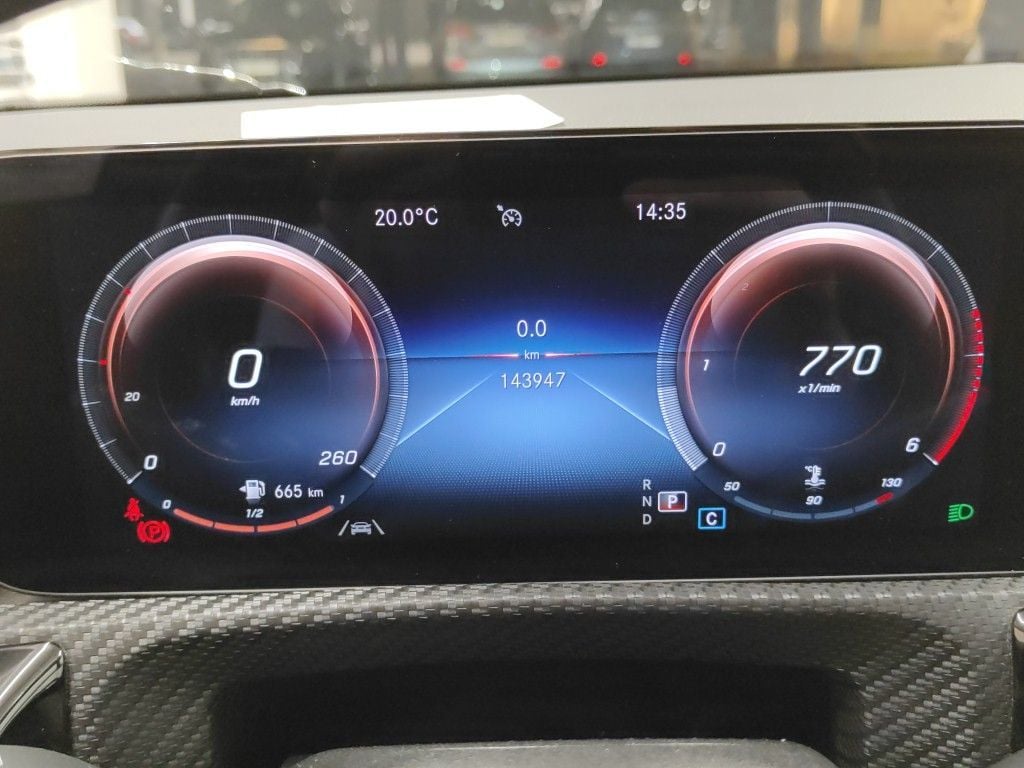MERCEDES CLASSE A DIESEL (W177) A 180 d 116 Business Solution Essential 5d photo
