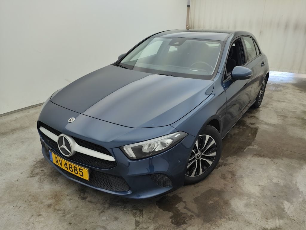 MERCEDES CLASSE A DIESEL (W177) A 180 d 116 Business Solution Essential 5d