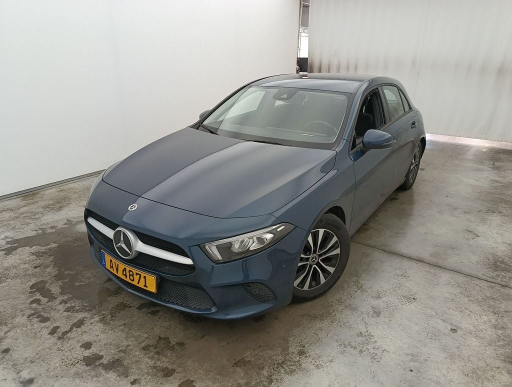 MERCEDES CLASSE A DIESEL (W177) A 180 d 116 Business Solution Essential 5d