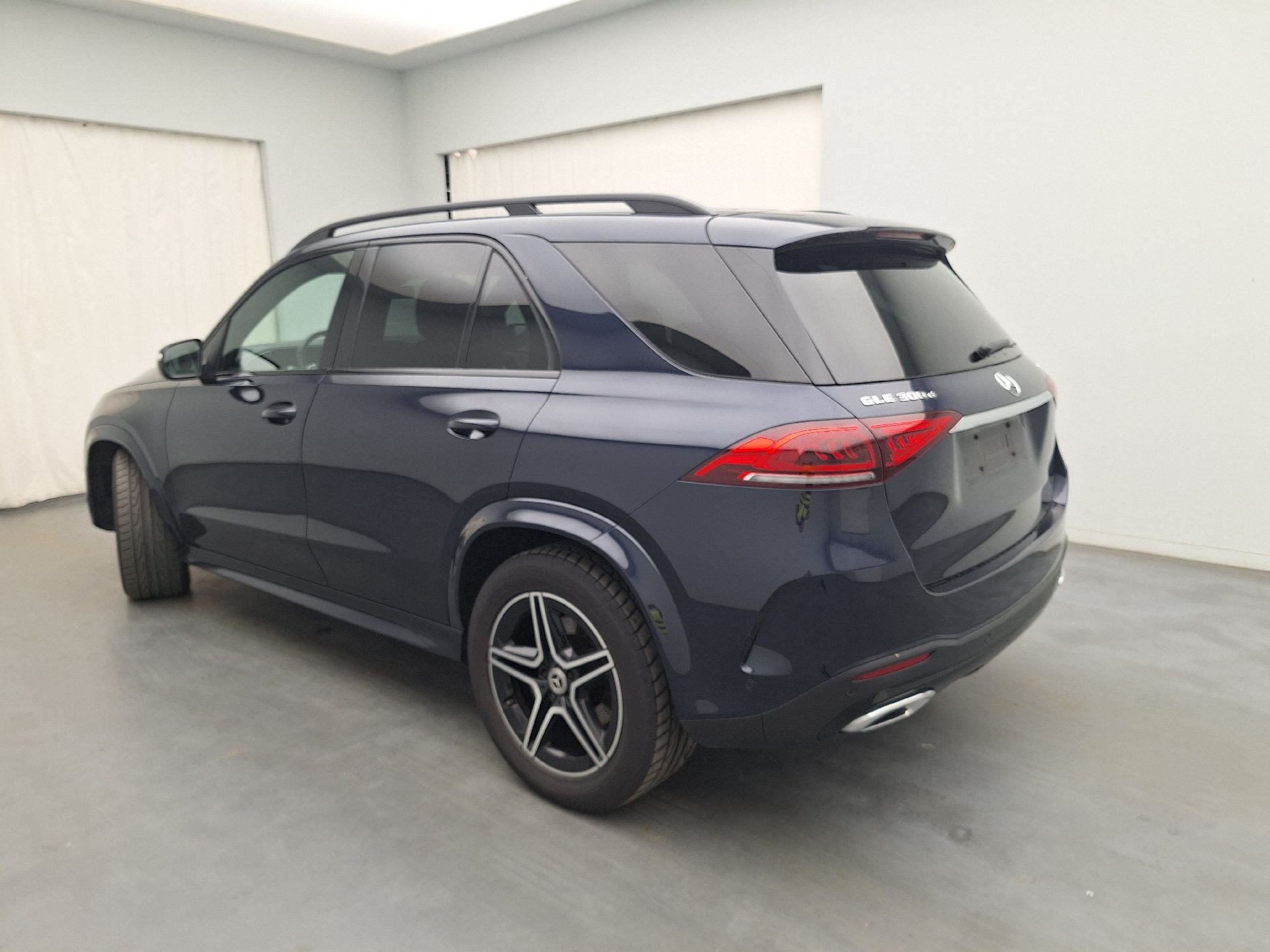 Mercedes, GLE '18, Mercedes-Benz GLE GLE 300 d 4MATIC 5d photo