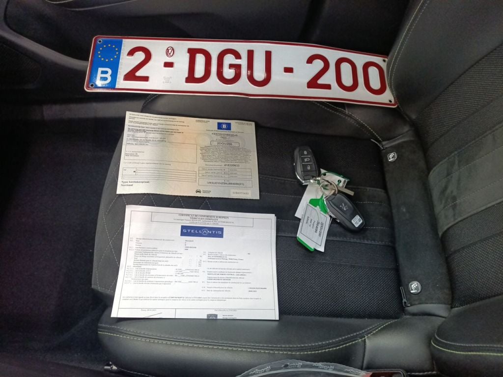 Peugeot 2008 1.5 BlueHDi 96kW S&S EAT8 GT 5d photo